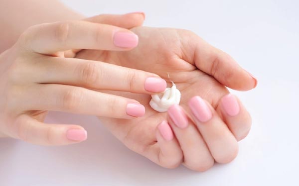 What are the Benefits of Using Hand Cream
