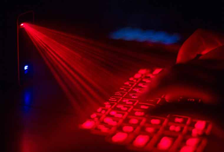 What Are the Various Features of Laser Keyboards