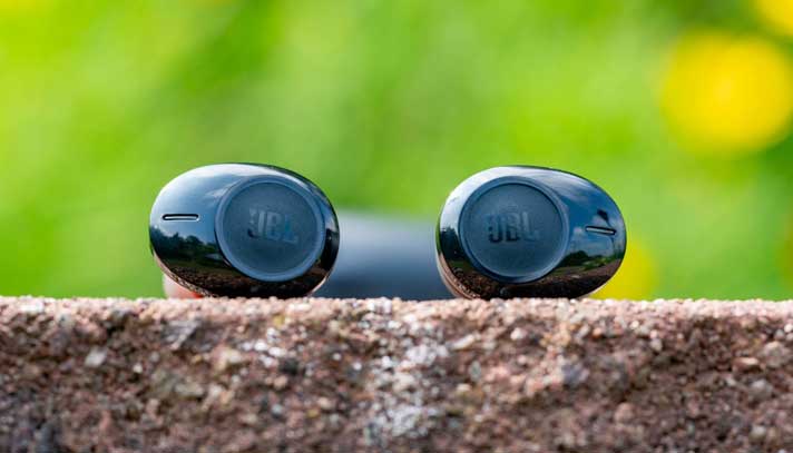 How to Pair Wireless Earbuds